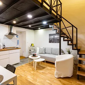 Modern Stylish @ Superb Location Apartment Budapest