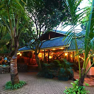 https://forest-cottages.about-kampalahotels.com