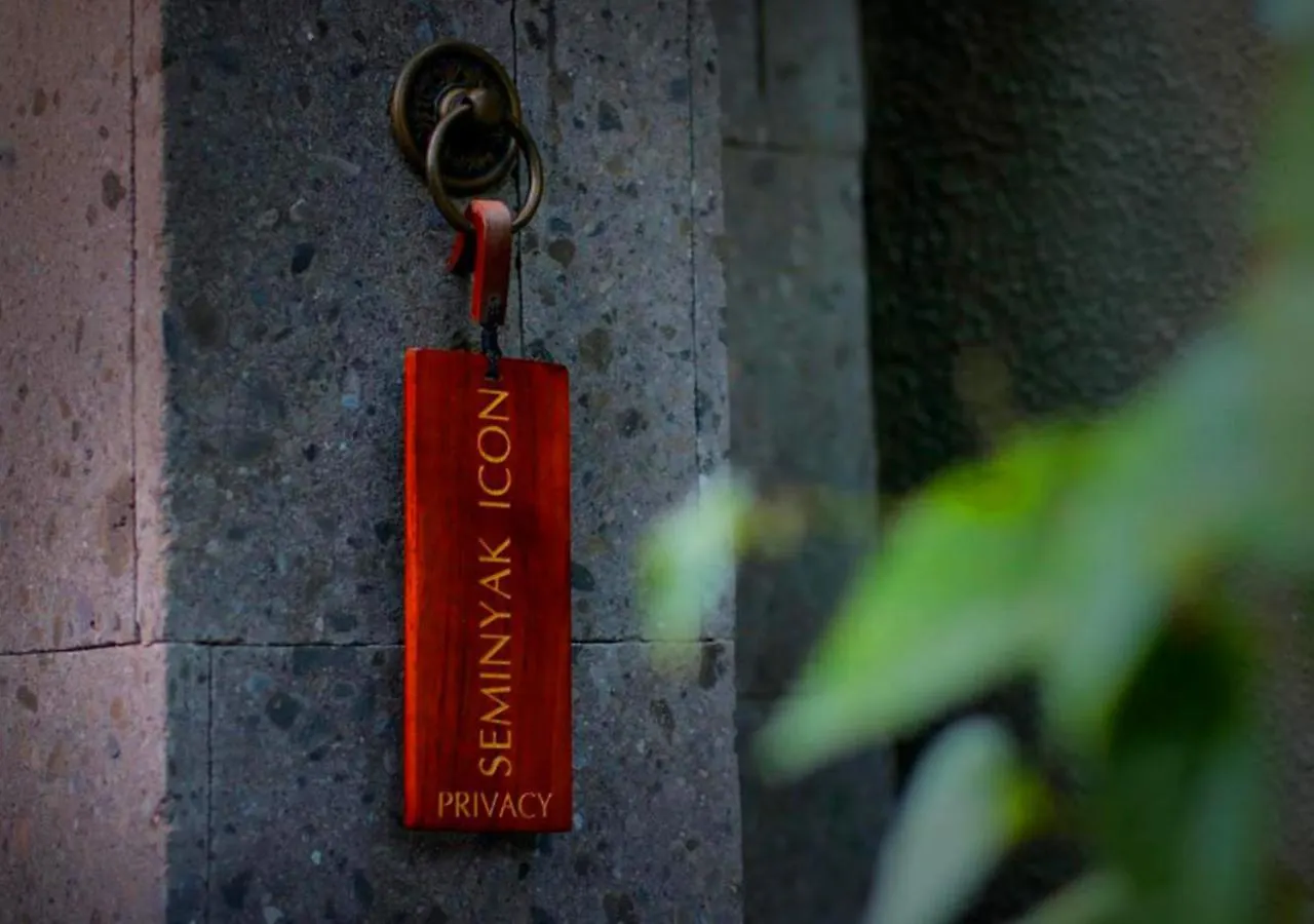 Seminyak Icon - By Karaniya Experience - Chse Certified Villa Indonesia