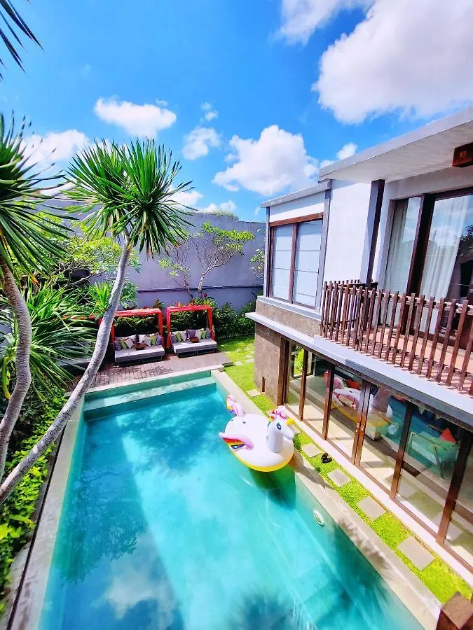 Seminyak Icon - By Karaniya Experience - Chse Certified Villa Indonesia